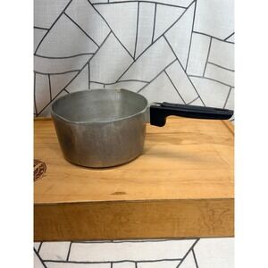 Wagner Ware Magnalite Saucepan Unisex 3 Quart Silver Good 4683P Cast Aluminum